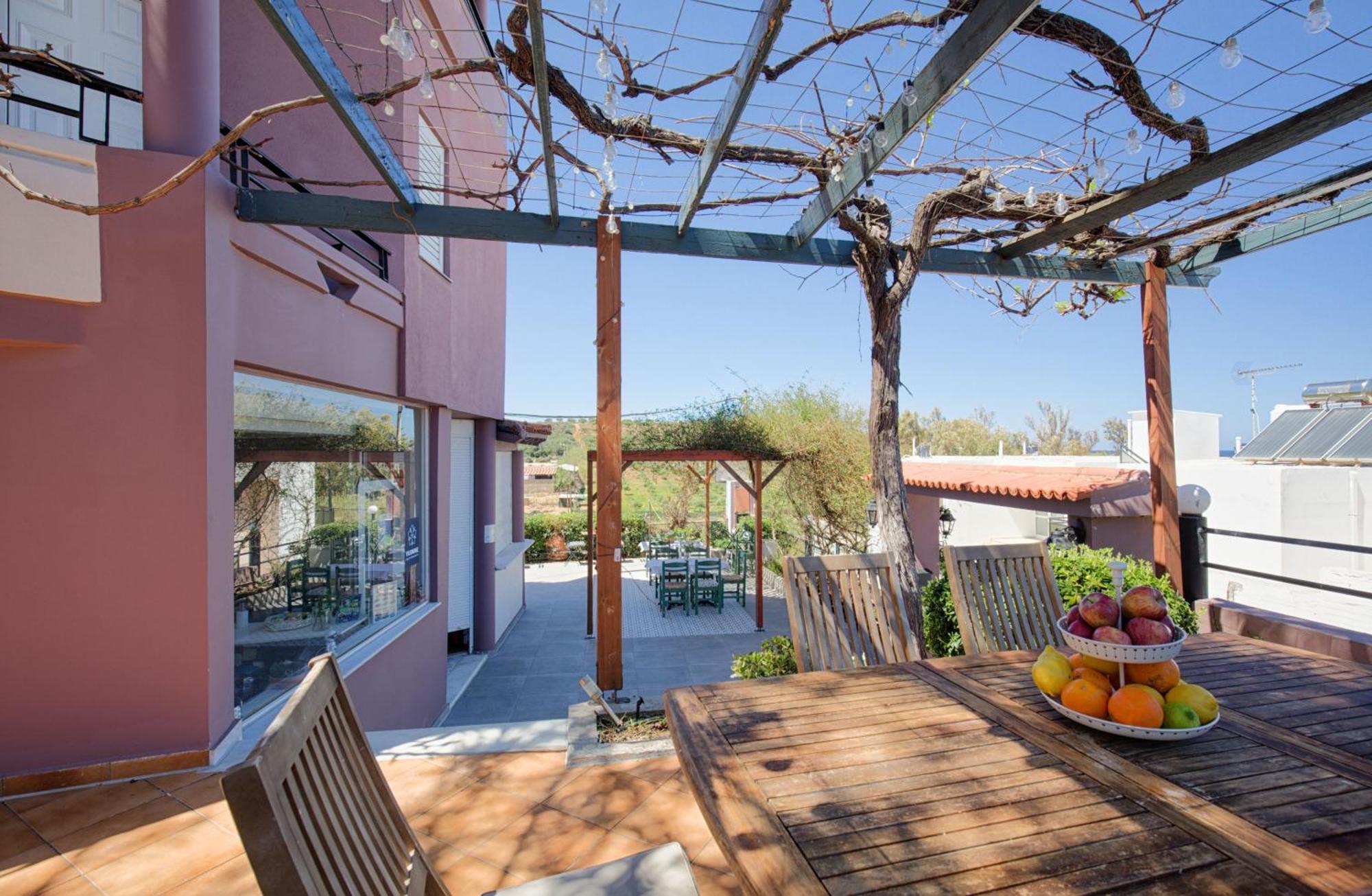 Yasmine Apartments And Rooms Като-Даратсо Экстерьер фото